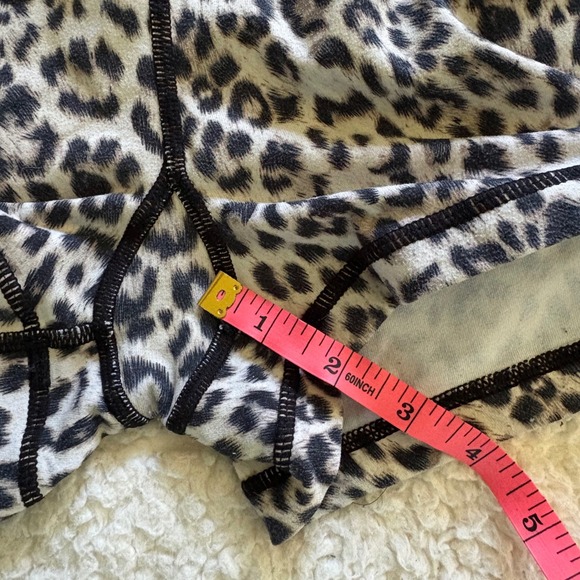 Savage Barbell Leopard Print Booty Lifting Shorts Athletic Gym CrossFit Sz Small - Picture 6 of 7